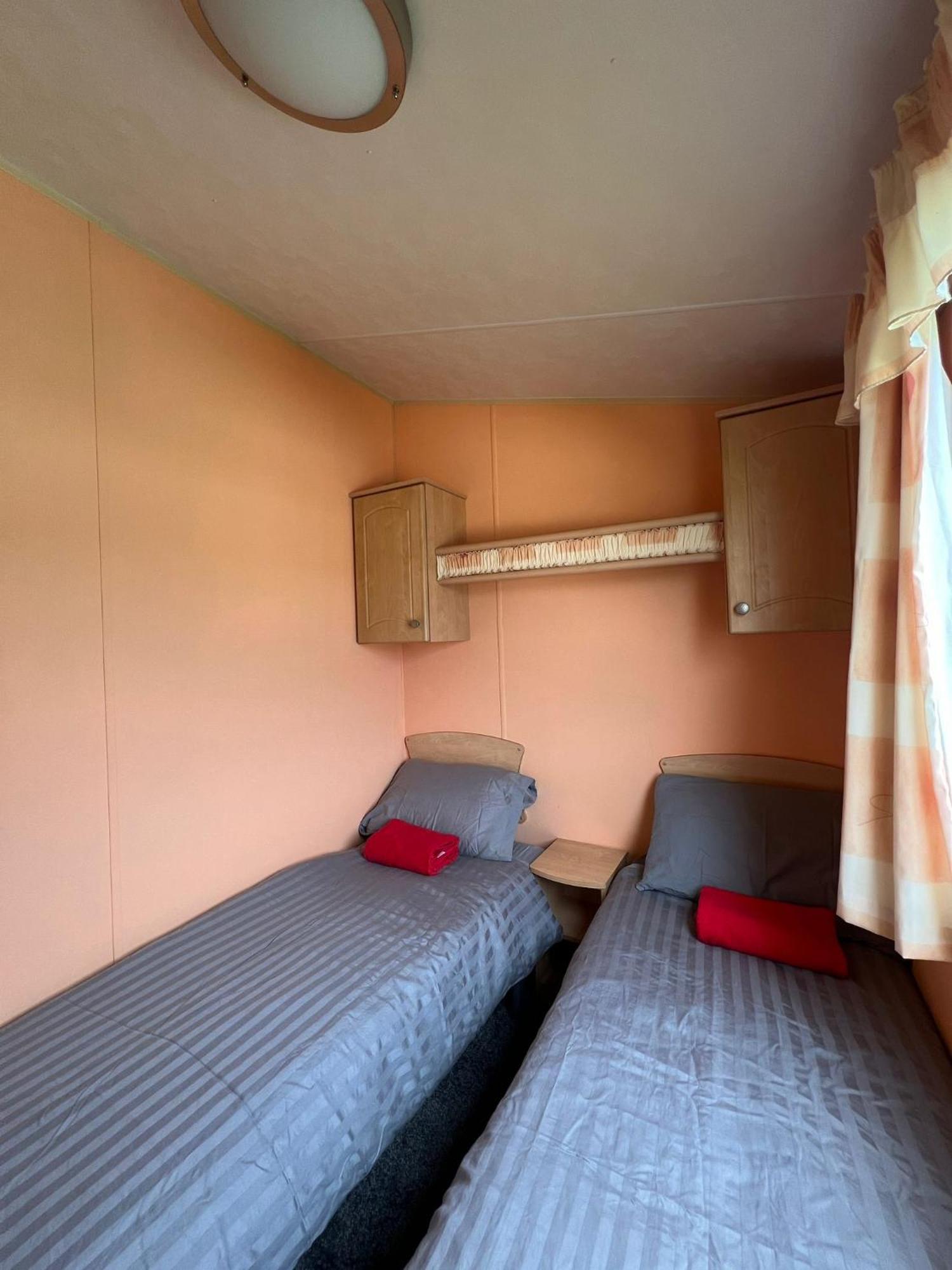 Light And Airy 2 Bedroom Mobile Home Aberystwyth Ngoại thất bức ảnh