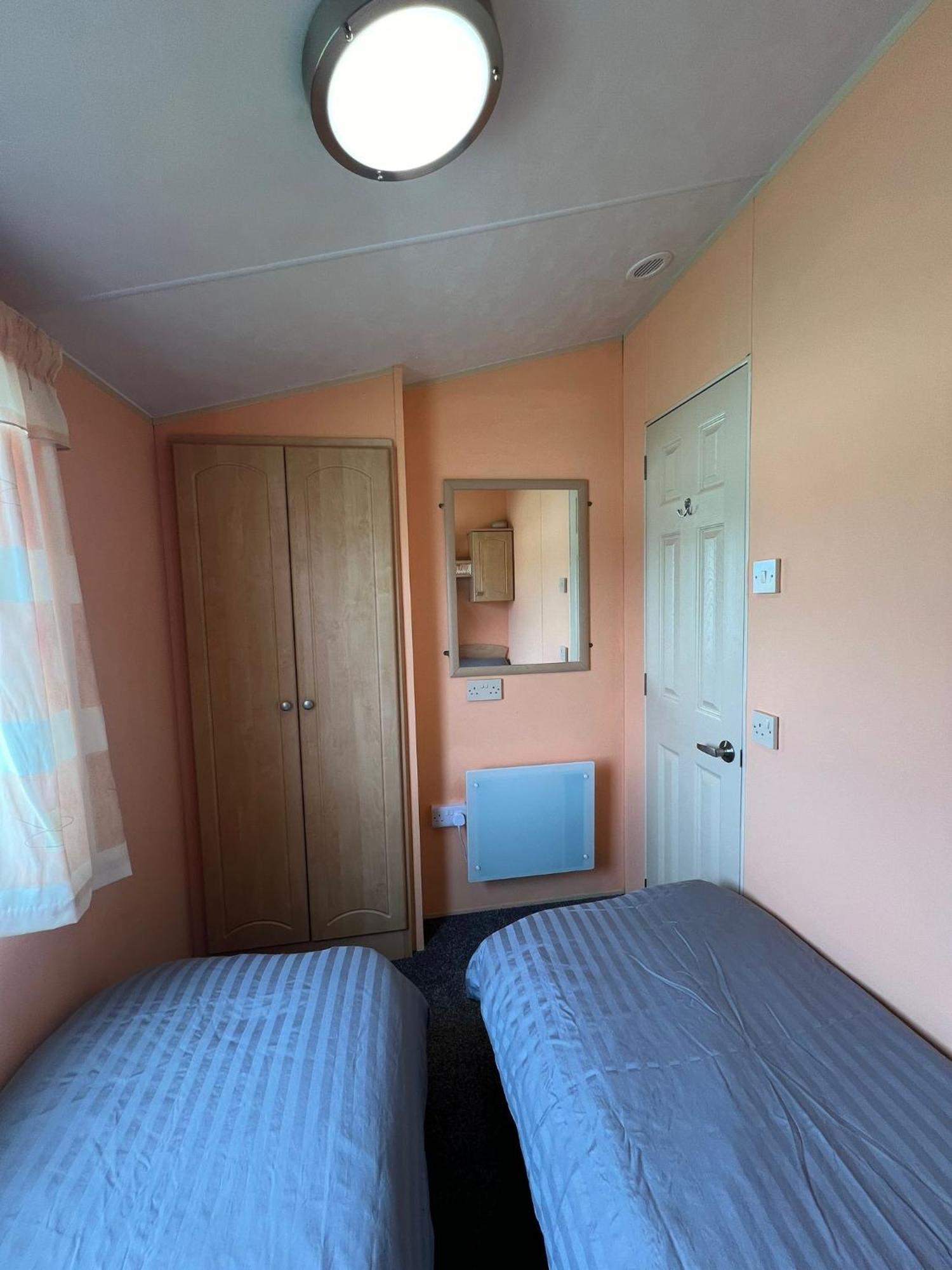 Light And Airy 2 Bedroom Mobile Home Aberystwyth Ngoại thất bức ảnh